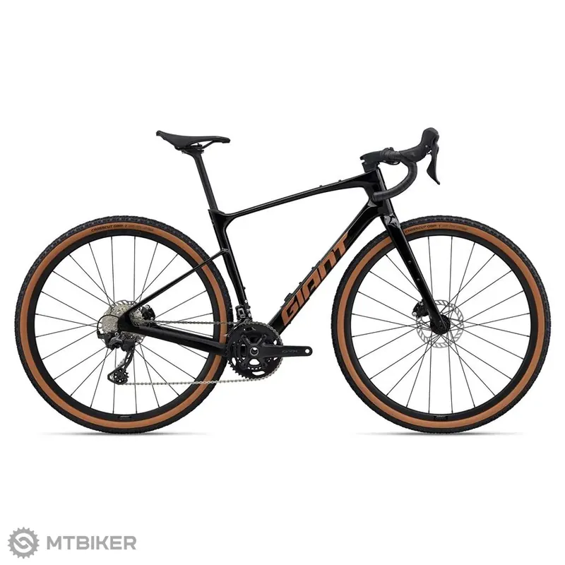 Must-Have Giant Revolt Advanced 2 28 kolo, carbon smoke