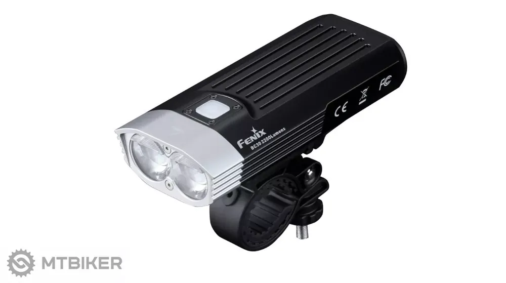 Expresní Doručení Fenix BC30 V2.0 přední světlo
