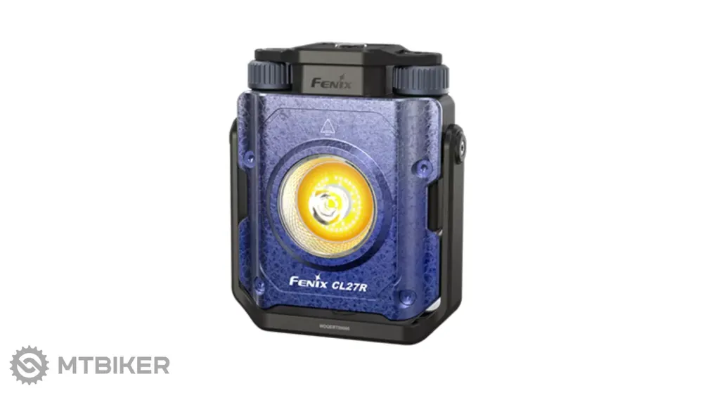 Časově Omezené Fenix CL27R nabíjecí svítilna, 1600 lm, modrá