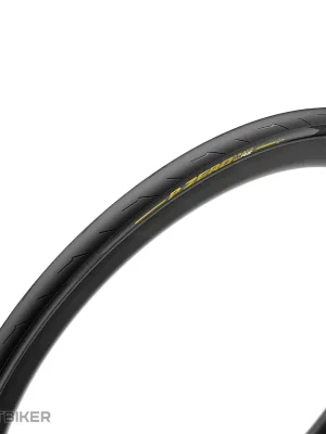 Cenově Výhodný Pirelli P ZERO™ Race RS 700x30C SpeedCORE SmartEVO2 plášť, TLR, kevlar, team edition