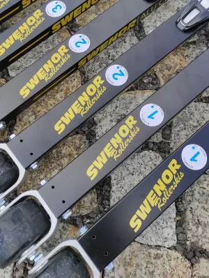 Hit Sezóny SWENOR ALU CLASSIC ELITE, klasické kolečkové lyže, s vázáním SNS, použité